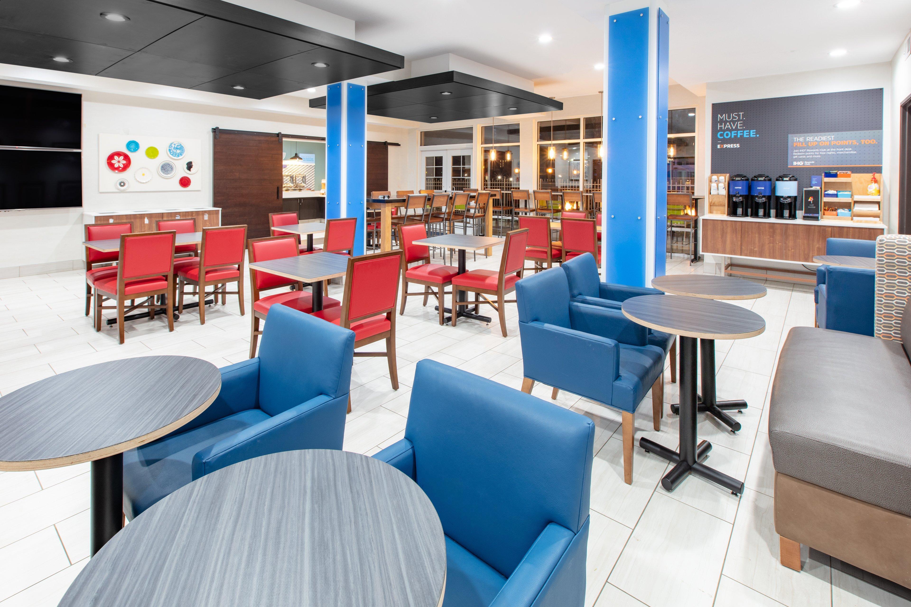 Holiday Inn Express Hotel & Suites Seaside Convention Center By Ihg Esterno foto
