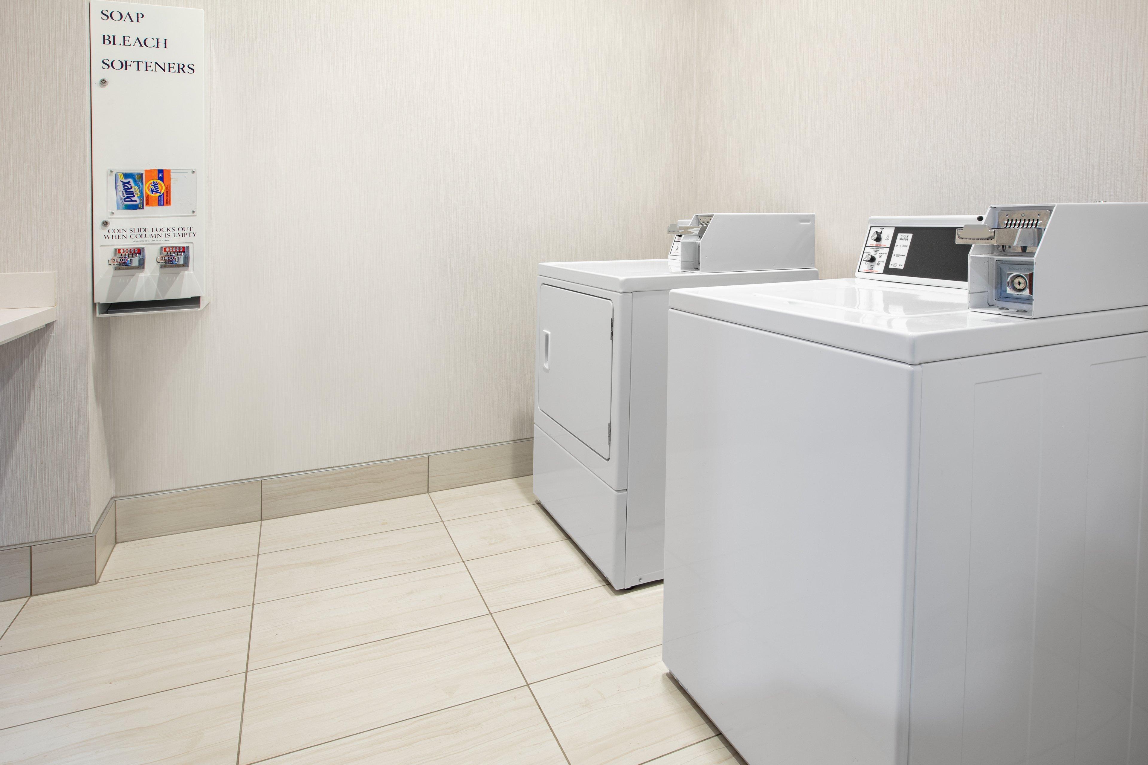 Holiday Inn Express Hotel & Suites Seaside Convention Center By Ihg Esterno foto